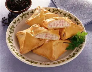 TRIANGOLI DI NACHOS E FORMAGGIO (6 PEZZI)